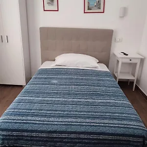  Hotel Alo Alo